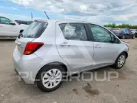 2015 Toyota YARIS фото