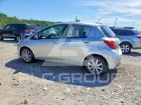2015 Toyota YARIS фото