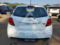 2015 Toyota YARIS фото