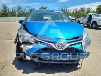 2015 Toyota YARIS фото