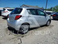 2015 Toyota YARIS фото
