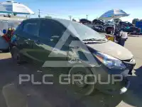 2015 Toyota YARIS фото