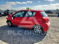 2015 Toyota YARIS фото