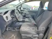 2015 Toyota YARIS фото