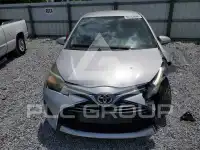 2015 Toyota YARIS фото