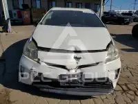 2015 Toyota PRIUS photo