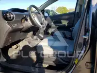 2015 Toyota PRIUS фото