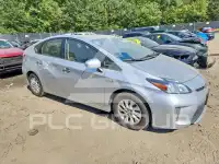 2015 Toyota PRIUS фото