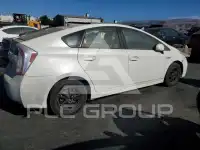 2015 Toyota PRIUS фото