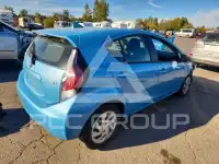 2015 Toyota PRIUS фото