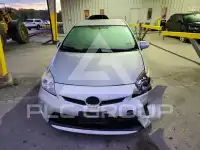 2015 Toyota PRIUS фото