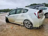 2015 Toyota PRIUS фото