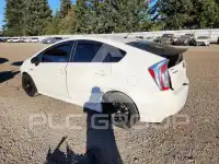 2015 Toyota PRIUS photo