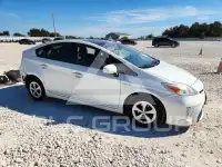 2015 Toyota PRIUS фото