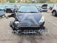 2015 Toyota PRIUS фото