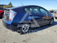 2015 Toyota PRIUS фото