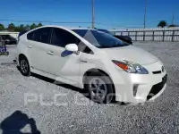 2015 Toyota PRIUS photo