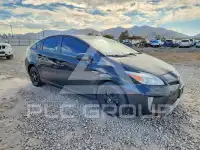 2015 Toyota PRIUS photo