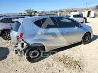 2015 Toyota PRIUS фото