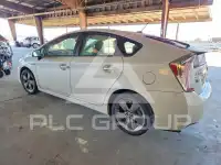 2015 Toyota PRIUS фото