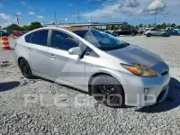 2015 Toyota PRIUS photo