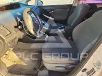 2015 Toyota PRIUS фото