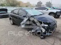 2015 Toyota PRIUS фото