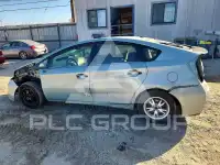 2015 Toyota PRIUS фото