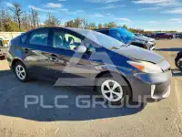 2015 Toyota PRIUS фото