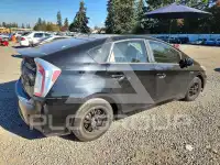 2015 Toyota PRIUS фото