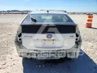 2015 Toyota PRIUS фото