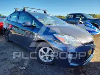 2015 Toyota PRIUS фото