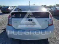 2015 Toyota PRIUS photo