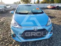 2015 Toyota PRIUS фото