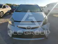 2015 Toyota PRIUS фото