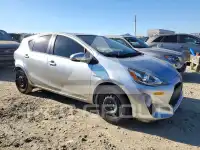2015 Toyota PRIUS фото