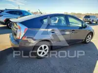 2015 Toyota PRIUS фото