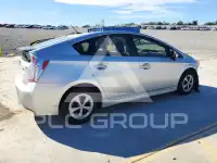 2015 Toyota PRIUS фото