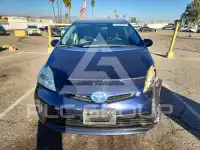 2015 Toyota PRIUS фото