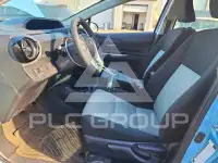 2015 Toyota PRIUS фото