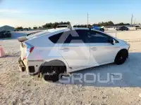 2015 Toyota PRIUS фото