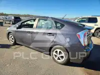 2015 Toyota PRIUS фото