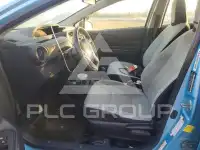 2015 Toyota PRIUS фото
