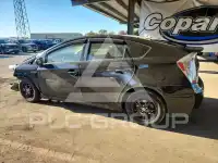 2015 Toyota PRIUS photo