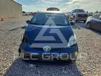 2015 Toyota PRIUS photo