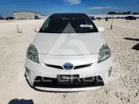 2015 Toyota PRIUS фото