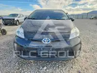 2015 Toyota PRIUS photo