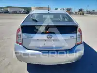 2015 Toyota PRIUS photo
