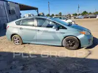 2015 Toyota PRIUS фото