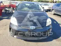 2015 Toyota PRIUS photo